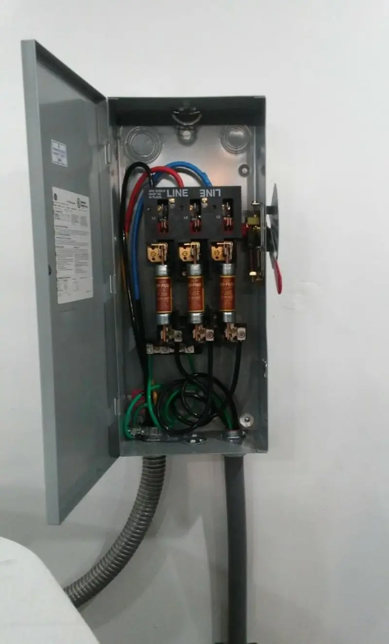 Three-phase disconnect switch installed for Electrical Wiring & Rewiring in Algonquin
